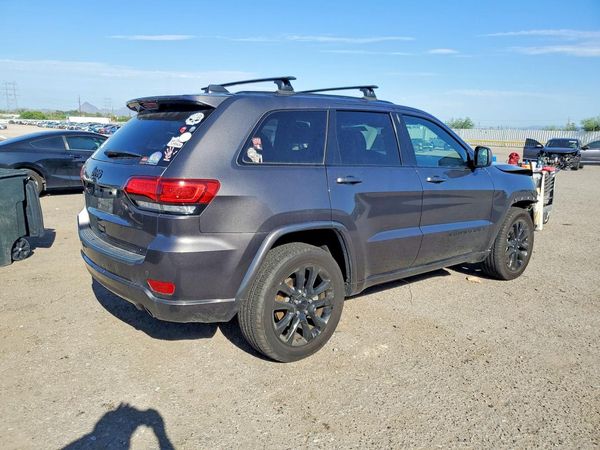2021 JEEP GRAND CHEROKEE Laredo