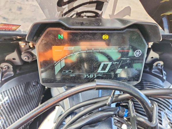 2025 YAMAHA YZFR7