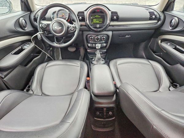 2017 MINI COOPER