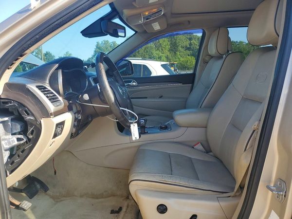 2014 JEEP CHEROKEE Overland — DENT