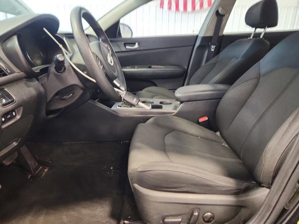 2018 KIA OPTIMA LX — DENT