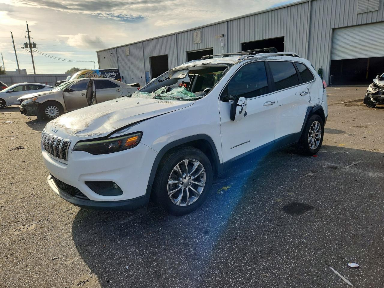 2019 JEEP CHEROKEE