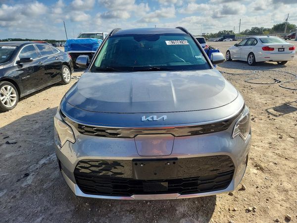 2024 KIA NIRO
