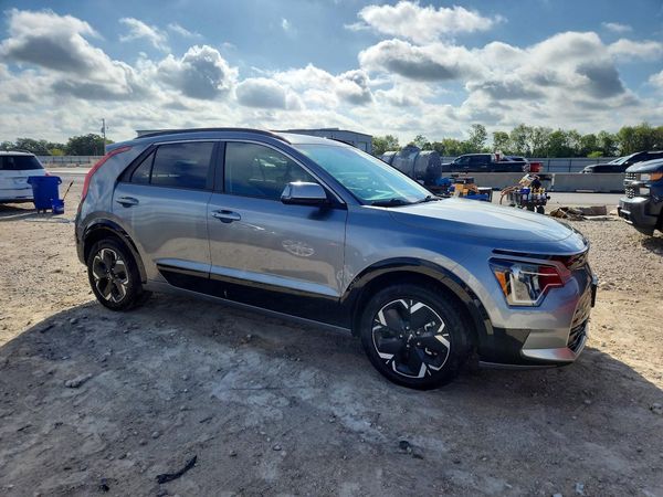 2024 KIA NIRO Wind