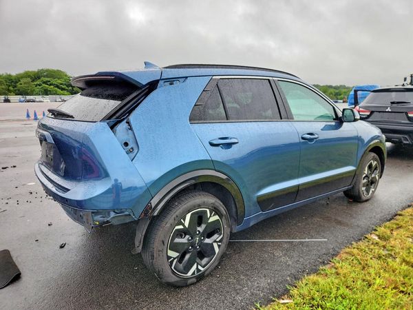 2023 KIA NIRO Wind