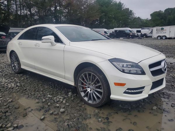 2015 MERCEDES-BENZ CLS CLS550 — Passenger 3/4