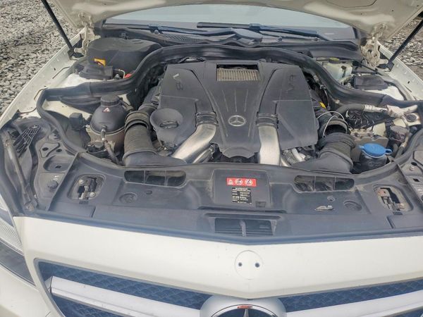 2015 MERCEDES-BENZ CLS CLS550 — Engine bay