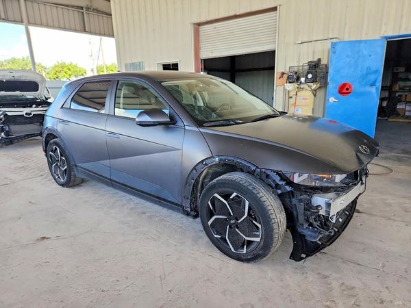 2023 HYUNDAI IONIQ SEL — Passenger 3/4