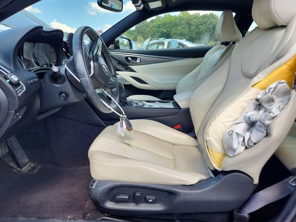 2017 INFINITI Q60