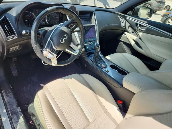 2017 INFINITI Q60