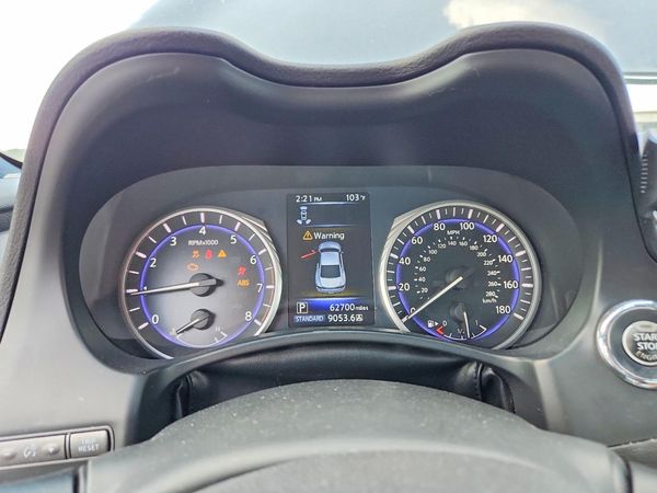 2017 INFINITI Q60