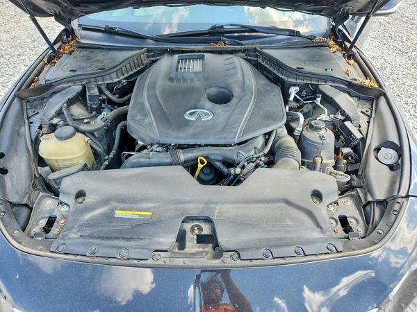 2017 INFINITI Q60