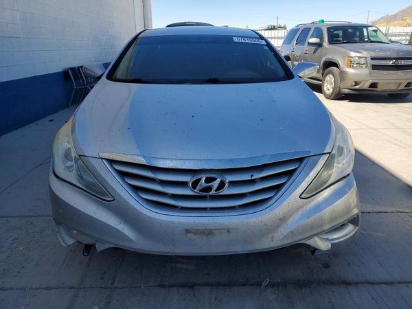 2013 HYUNDAI SONATA GLS/ GLS Popular