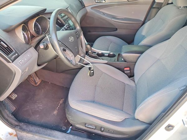 2013 HYUNDAI SONATA GLS/ GLS Popular