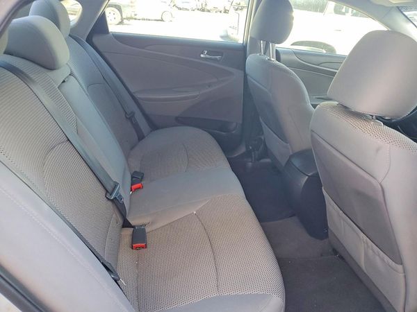 2013 HYUNDAI SONATA GLS/ GLS Popular