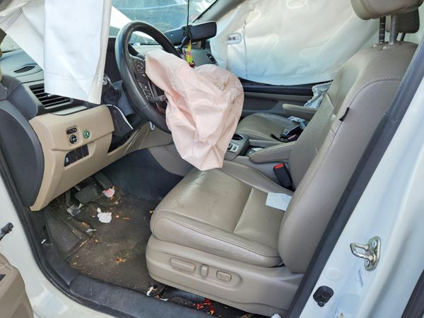 2016 HONDA PILOT EXL — DENT