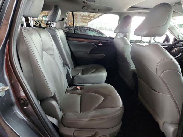2021 TOYOTA HIGHLANDER