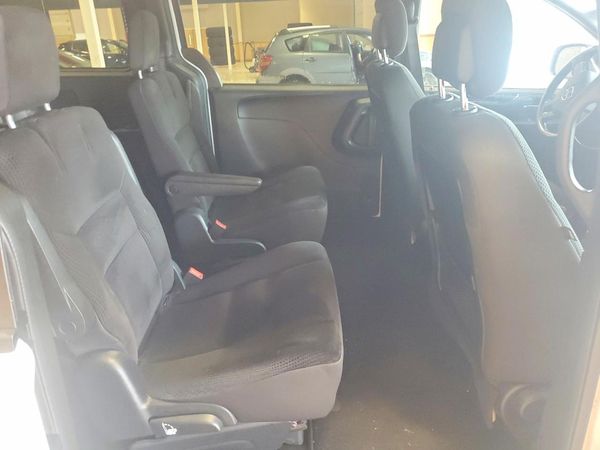 2019 DODGE GRAND CARAVAN SE