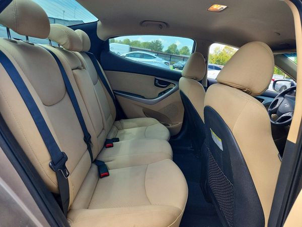 2013 HYUNDAI ELANTRA
