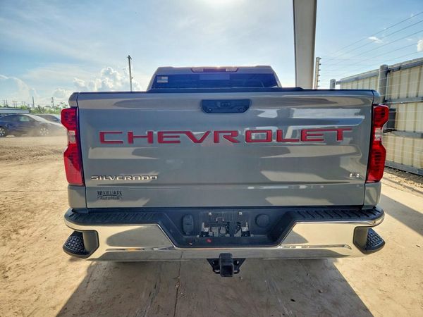 2024 CHEVROLET SILVERADO LT — DIRR