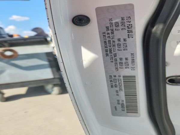 2019 CHRYSLER 300