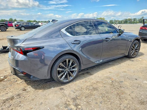 2023 LEXUS IS