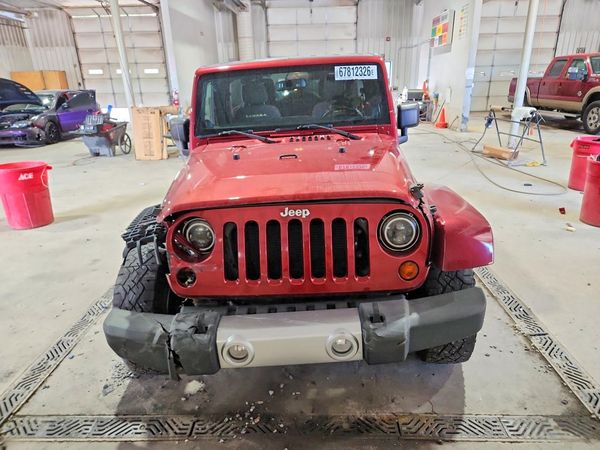 2013 JEEP WRANGLER Sahara