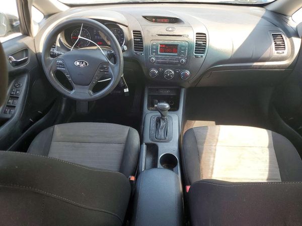 2016 KIA FORTE5 GL (Middle-Low Grade)