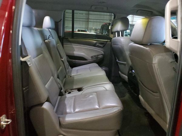 2017 CHEVROLET SUBURBAN LT