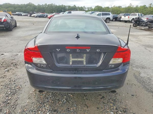 2013 VOLVO C70