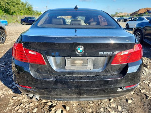 2016 BMW 528