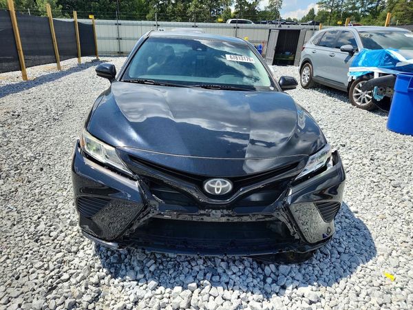 2018 TOYOTA CAMRY