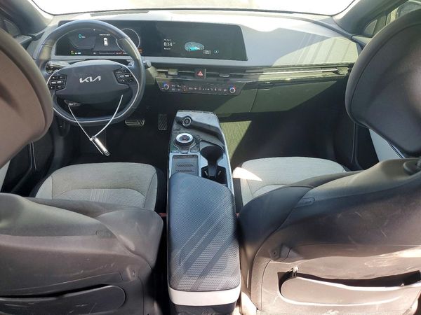 2024 KIA EV6