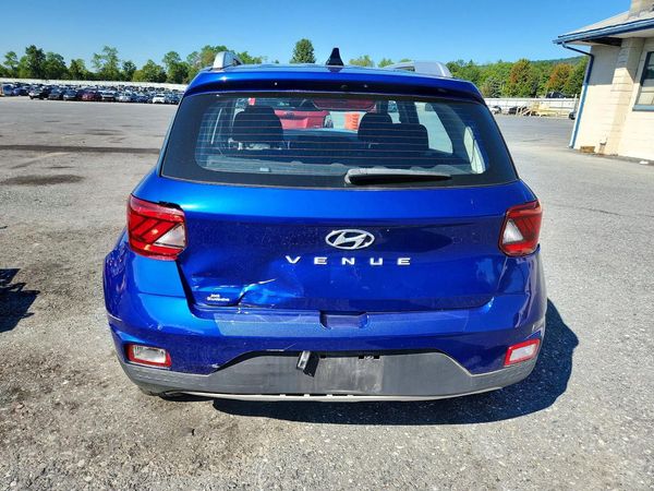 2022 HYUNDAI VENUE SEL & Limited