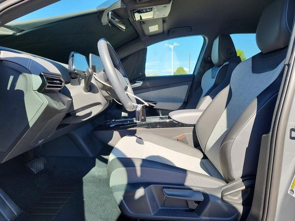 2025 VOLKSWAGEN ID.4