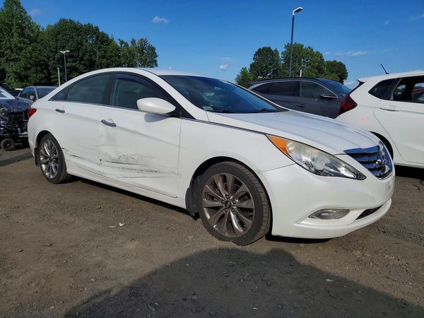 2012 HYUNDAI SONATA Middle level