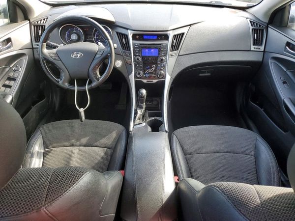 2012 HYUNDAI SONATA Middle level