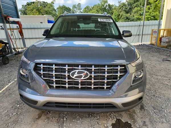 2026 HYUNDAI VENUE SEL, SEL w/ 2-Tone Roof
