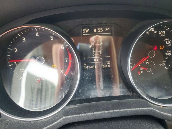 2017 VOLKSWAGEN PASSAT SE