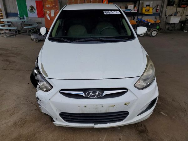2013 HYUNDAI ACCENT GLS, GS