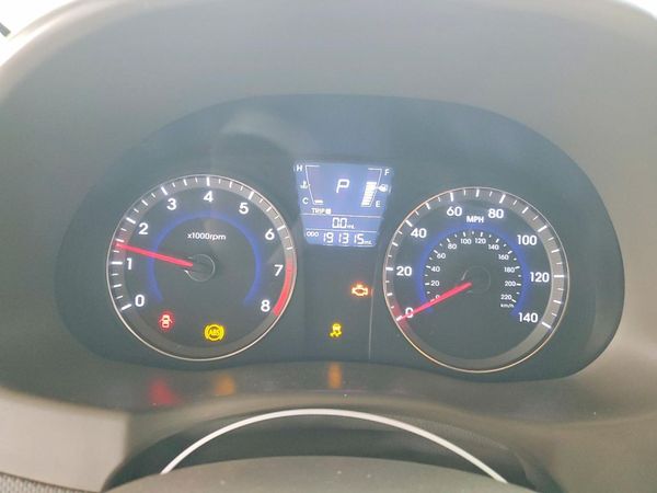 2013 HYUNDAI ACCENT GLS, GS