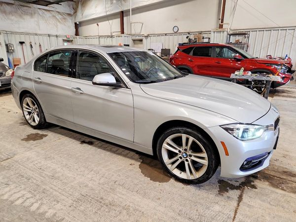 2018 BMW 330 xDrive SA