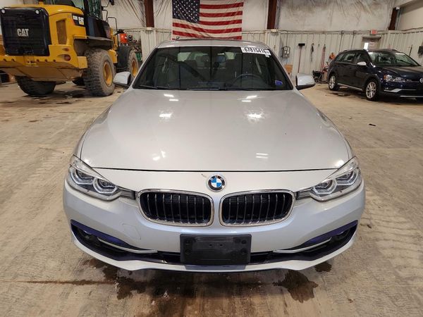 2018 BMW 330 xDrive SA