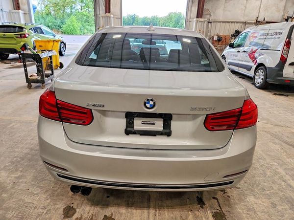 2018 BMW 330 xDrive SA