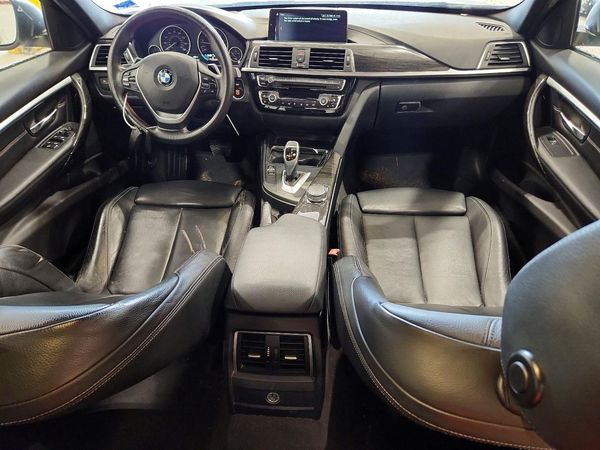 2018 BMW 330 xDrive SA