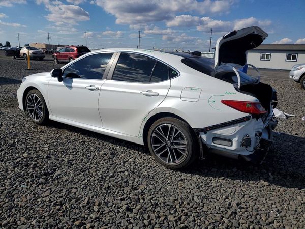 2026 TOYOTA CAMRY
