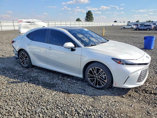 2026 TOYOTA CAMRY