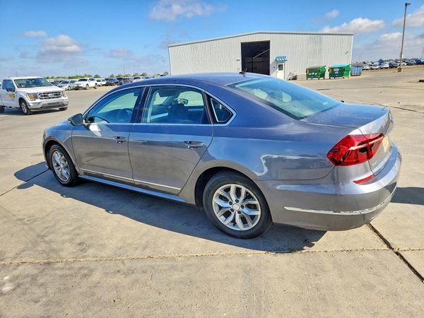 2017 VOLKSWAGEN PASSAT S — DSRA