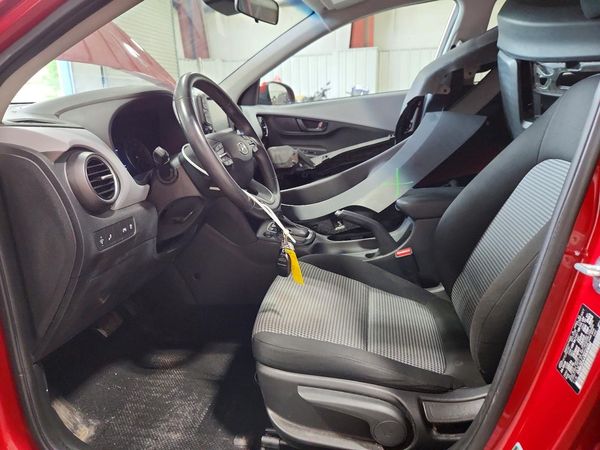 2021 HYUNDAI KONA SEL