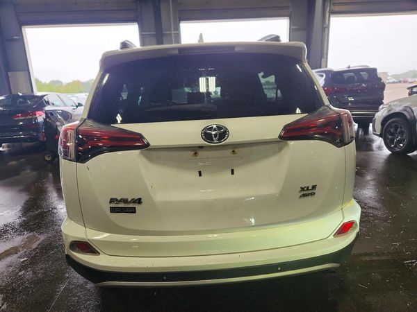 2016 TOYOTA RAV4 XLE (M Grade)